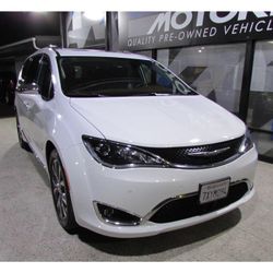 2017 Chrysler Pacifica Limited 