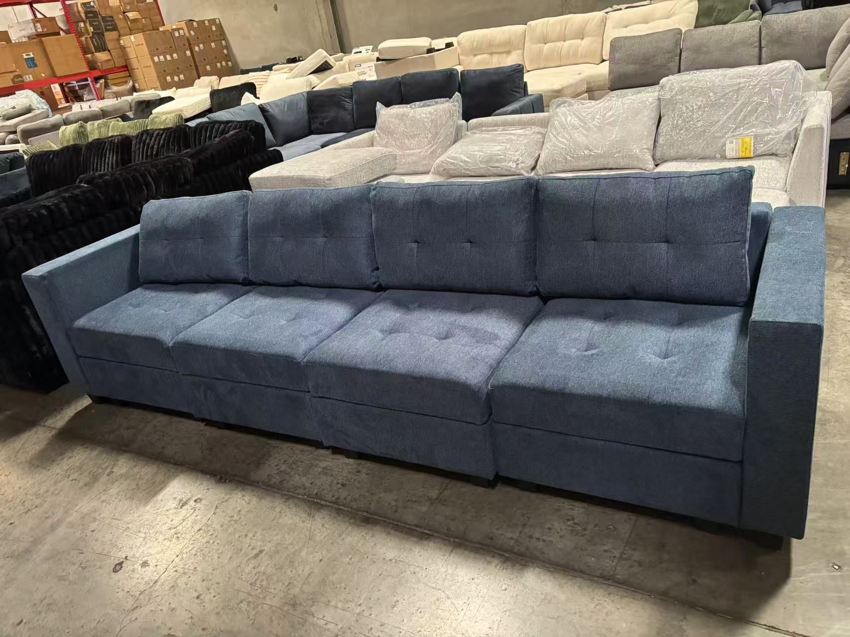 Comfy Blue Sectional Sofa w/Storage