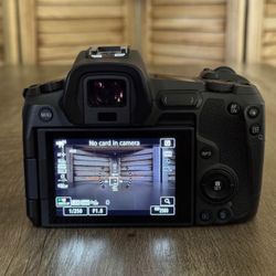Canon Eos R 