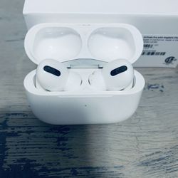 Apple AirPods 