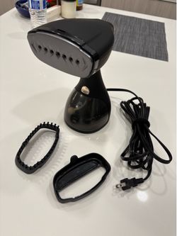 Portable Handheld Steamer (Electrolux) new