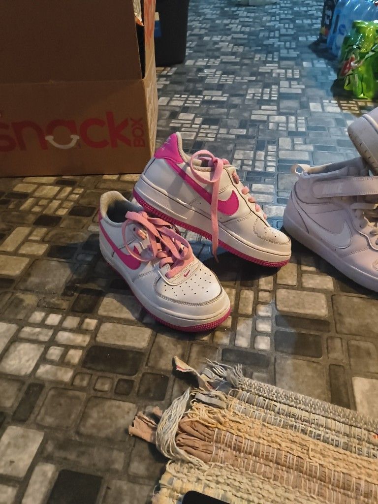 4.5 Low Top 5.5 Pink High Top 6.5 24k Dunks