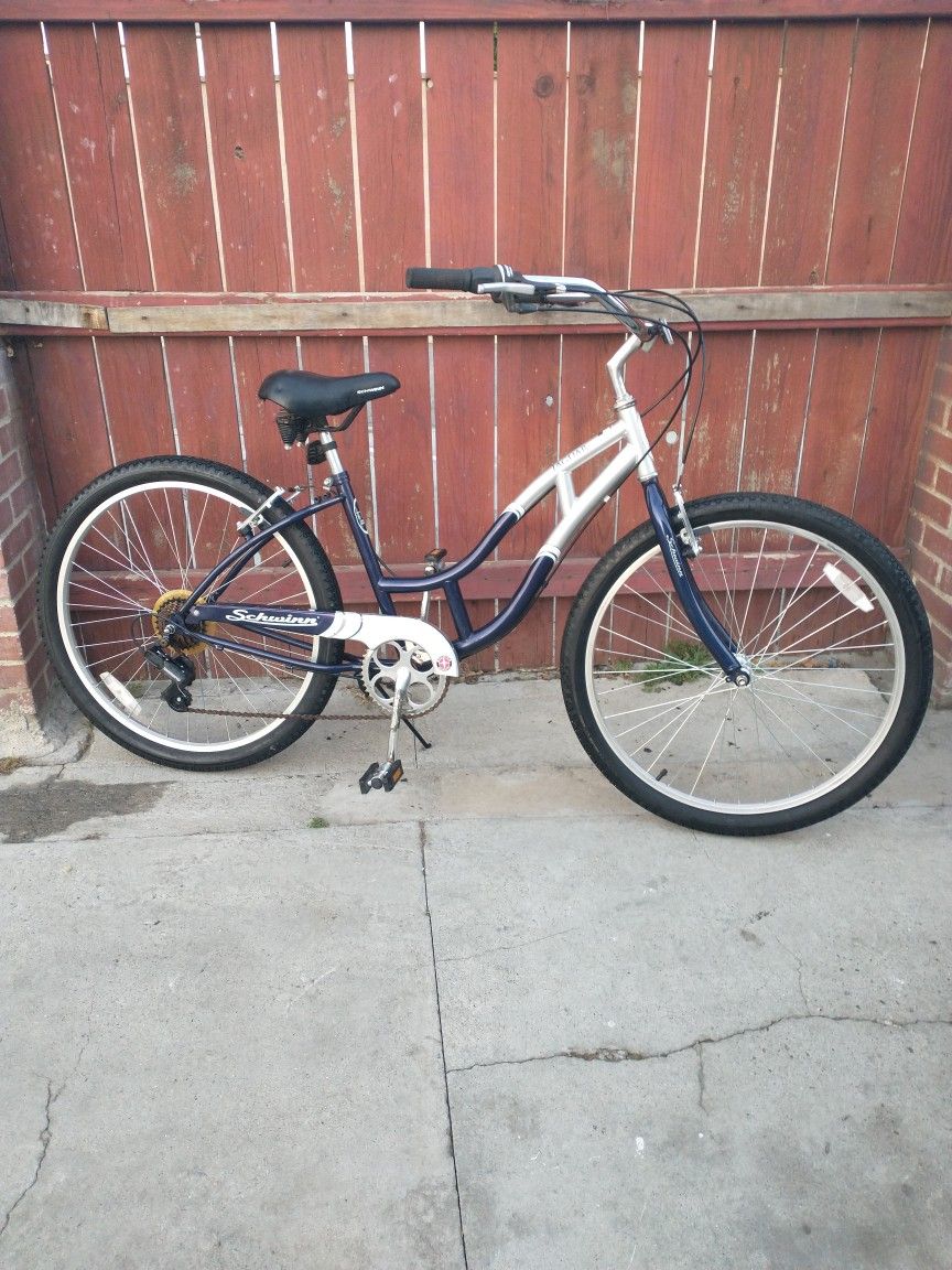 Schwinn Beach Cruiser Bike - 7 Speed