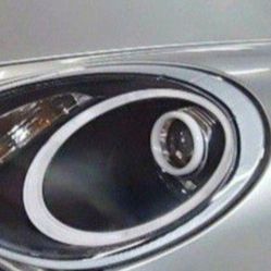 only 1 headlight black case porsche cayman or boxter 987.1 from 05 to 08 only xenon light great condition NO ASK FOR PAIR ONLY ONE  $460  also speak e