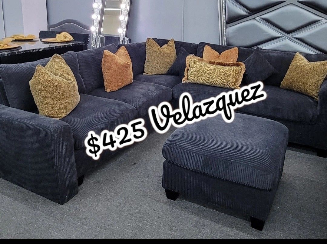 ✅️✅️4 pc black corduroy fabric upholstered sectional sofa with ottoman✅️