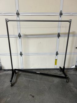 Portable Garment Rack with Wheels
