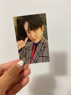 Official Ateez Yunho photo card