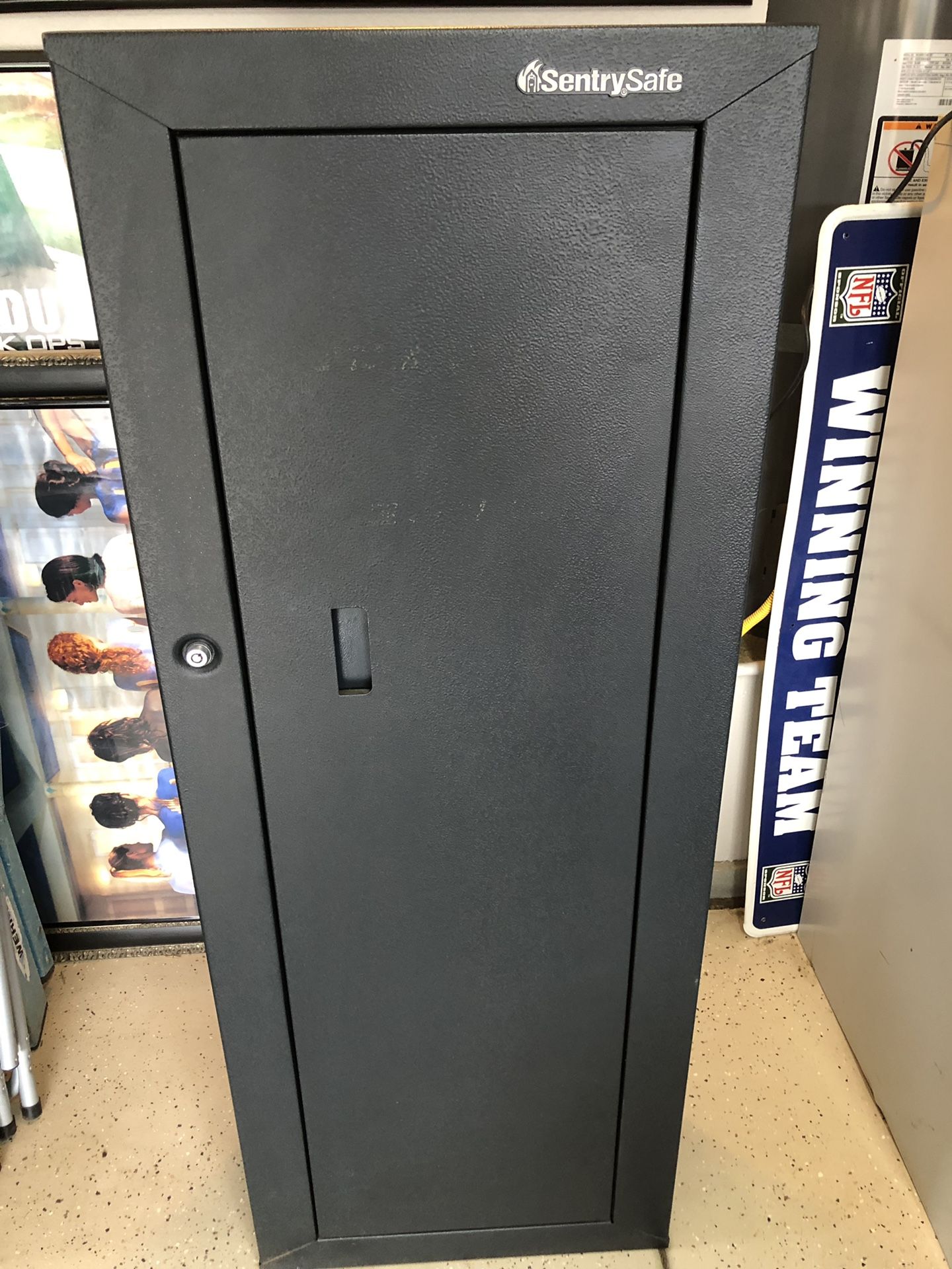 SentrySafe Gun/Ammo cabinet