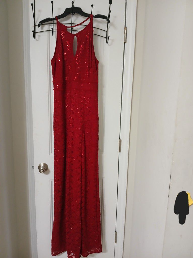 Red Prom Dress With Sparkles And Lace Detailing Sleeveless 