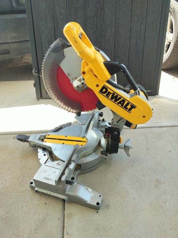 DeWalt Miter Saw