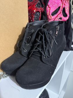 Ankle wedge platform bootie