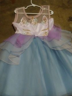 Size 5/6 girl unicorn dress