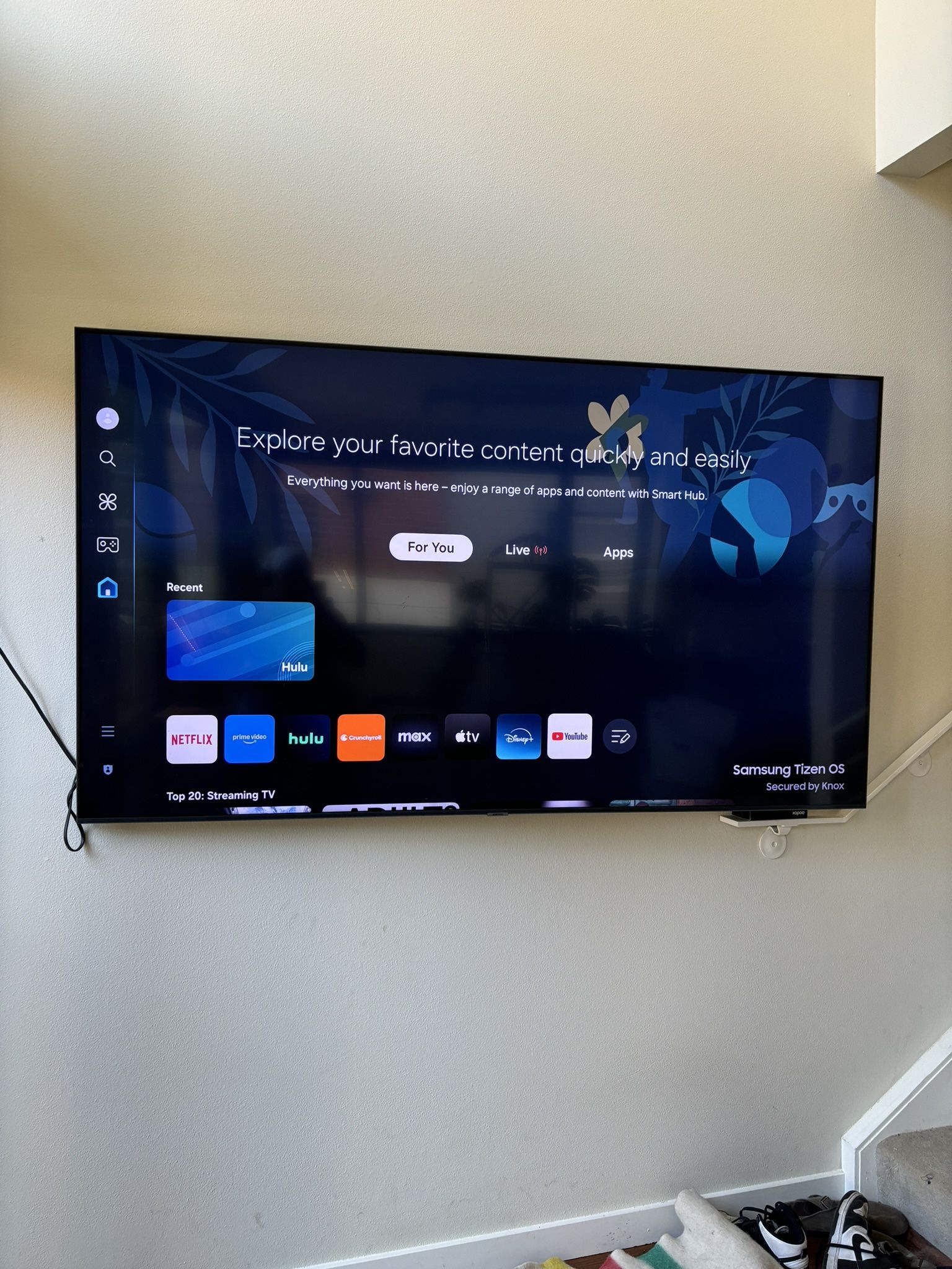 75in Samsung Smart TV!!