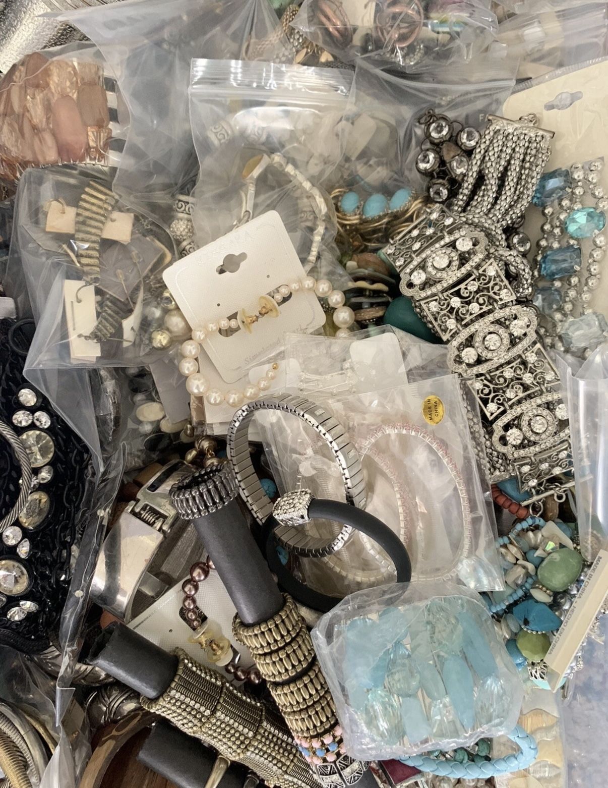 1lb Vintage To Modern Mystery Wearable JEWELRY Lot!! 