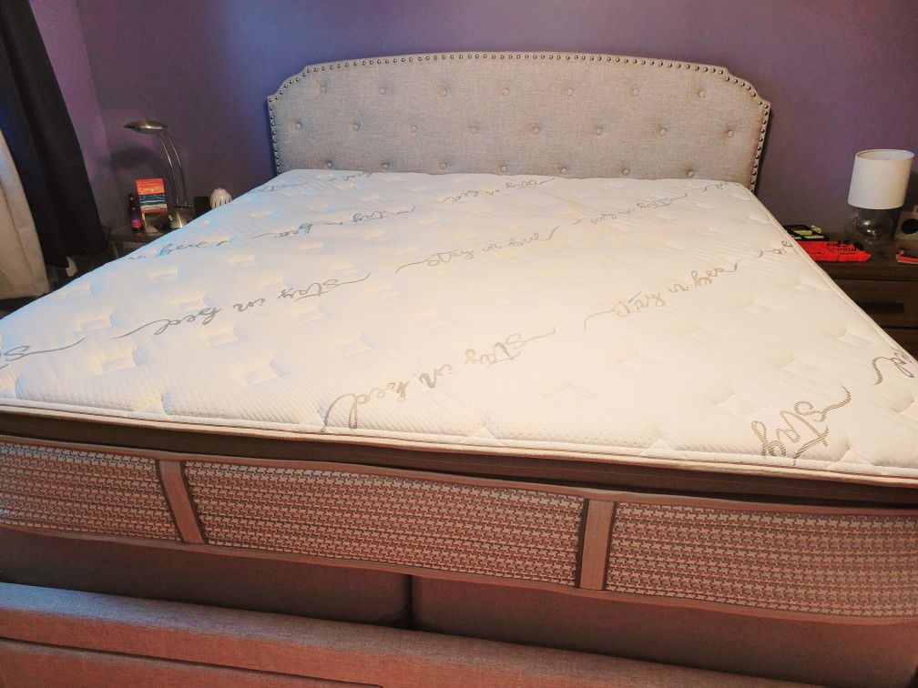 King Size Bed, Mattress And Storage
