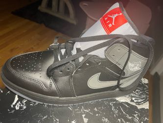 Air Jordan 1 Mid SE Black Metallic Reimagined Size 12 NEW