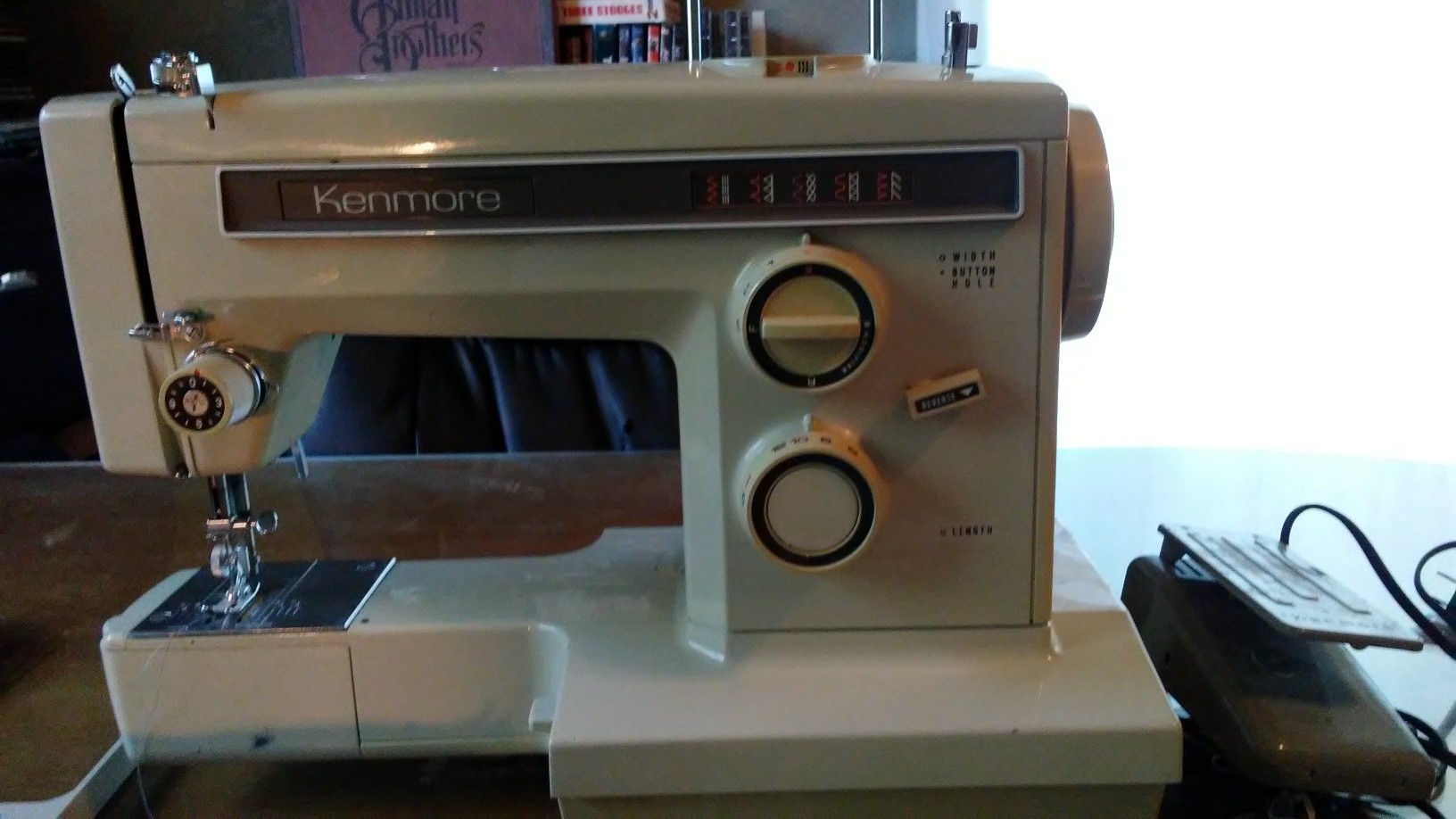Vintage Kenmore Zig Zag Sewing Machine 158.15251 with Kenmore Design Cams, Singer and Greist Attachments