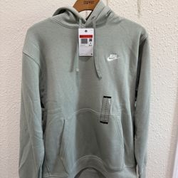 [New With Tags] Nike Men's Sportswear Club Fleece Hoodie