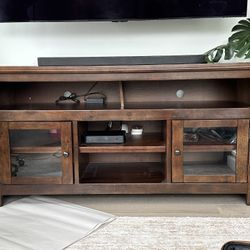TV stand In Excellent Condition (Ashley Home Furniture) 