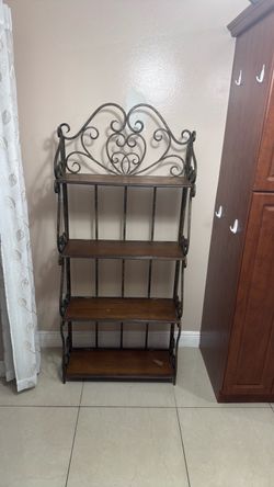 Iron and Wood 4-Tier Bakers Rack