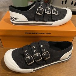 Rocket Dog Jolissa Aviators - Sz 7.5 (NEW)