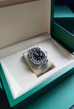 Luxury GMT Automatic Watch – Jubilee Bracelet – Brand New