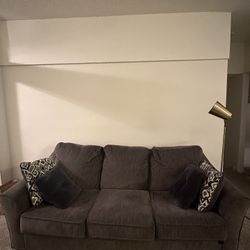 3 Seater Couch With Throw Pillows Included