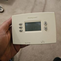 Honeywell Home 2 Day Programmable Thermostat

