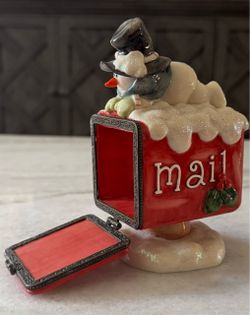 Nancye Williams 1999/2002 Porcelain Snowmen Figurines. Rare Find! See Below Description: