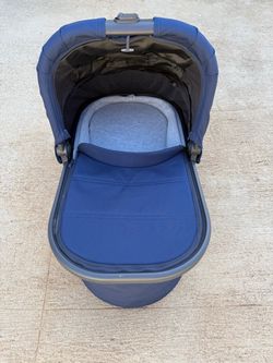 UPPAbaby VISTA V2 Bassinet – Navy