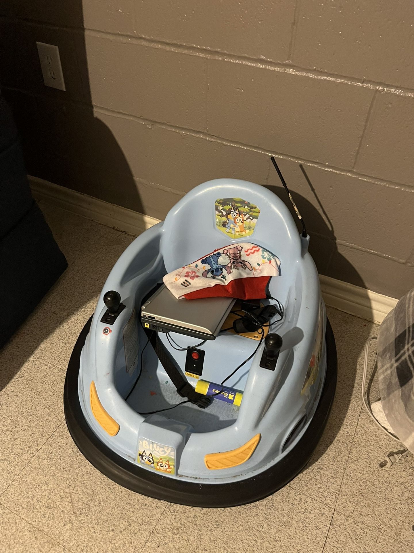 Bluey Bumper Car With Charger