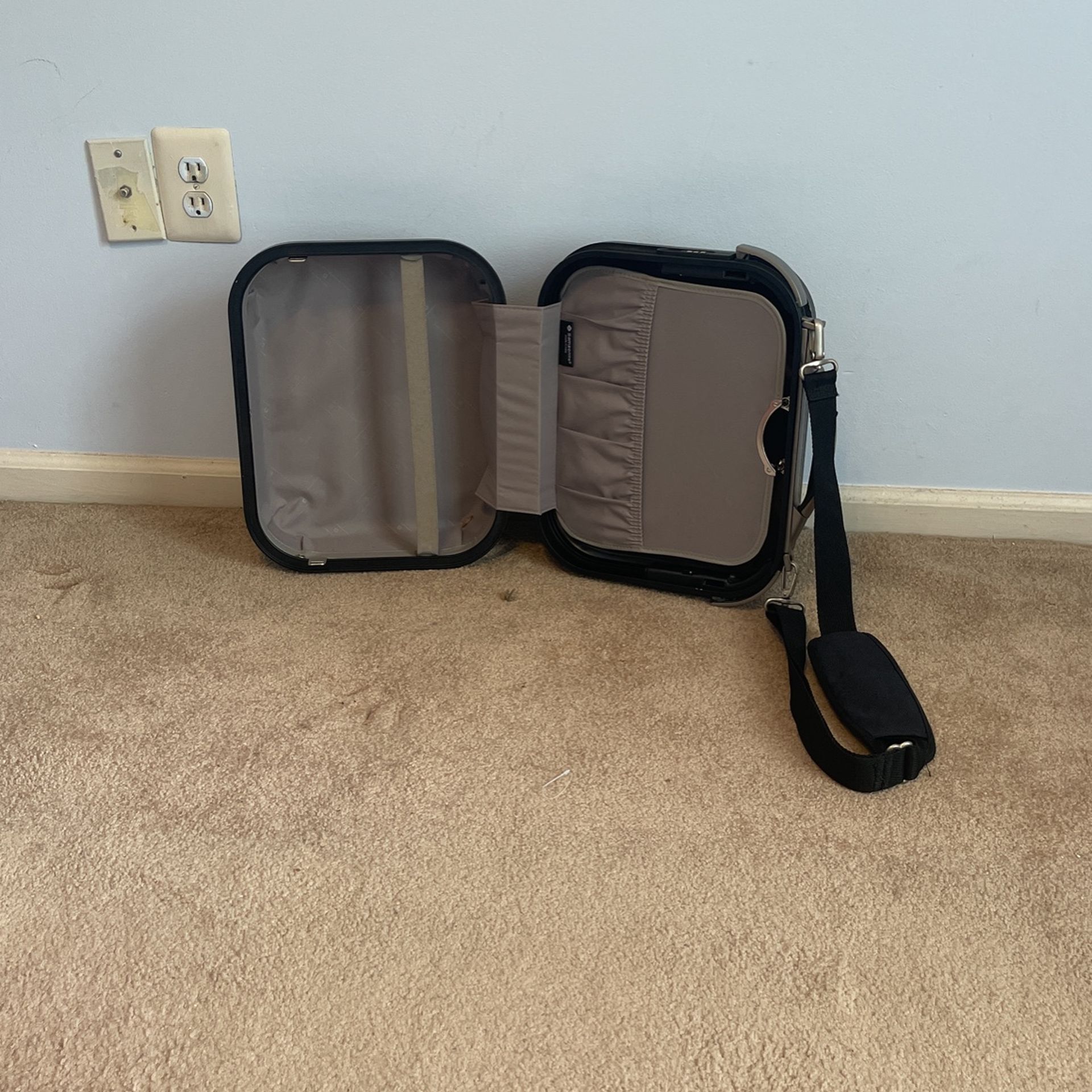 Documents And Files Hard Case