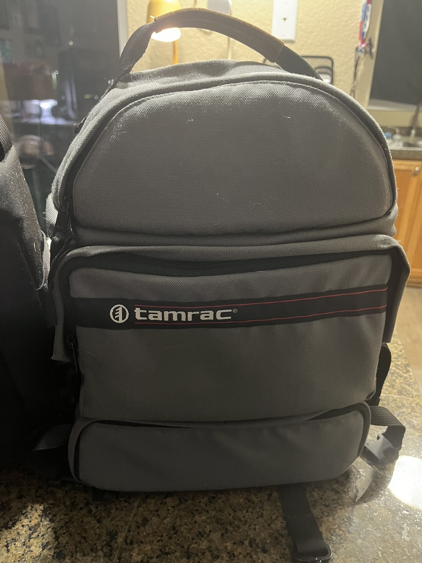 Amazing Deal 2 Perf Condition Hiking Backpacks 🎒 Lowepro And Tamrac