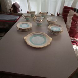 Vintage 19 pc Roslyn Fine Bone China Made In England 