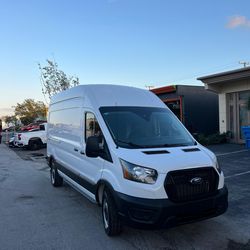 2025 Ford Transit 250