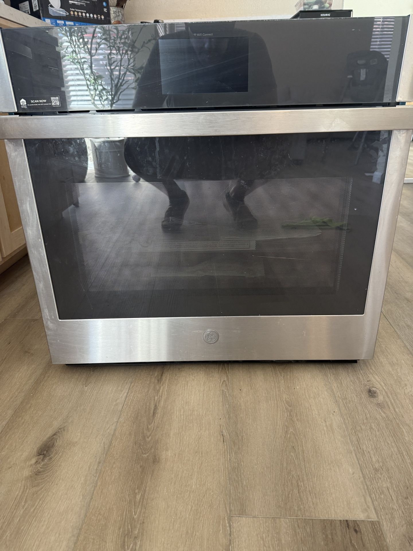 GE Profile 30in Smart Single Electric Wall Oven