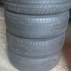 4 Michelin Defender T+H 205/65R16 