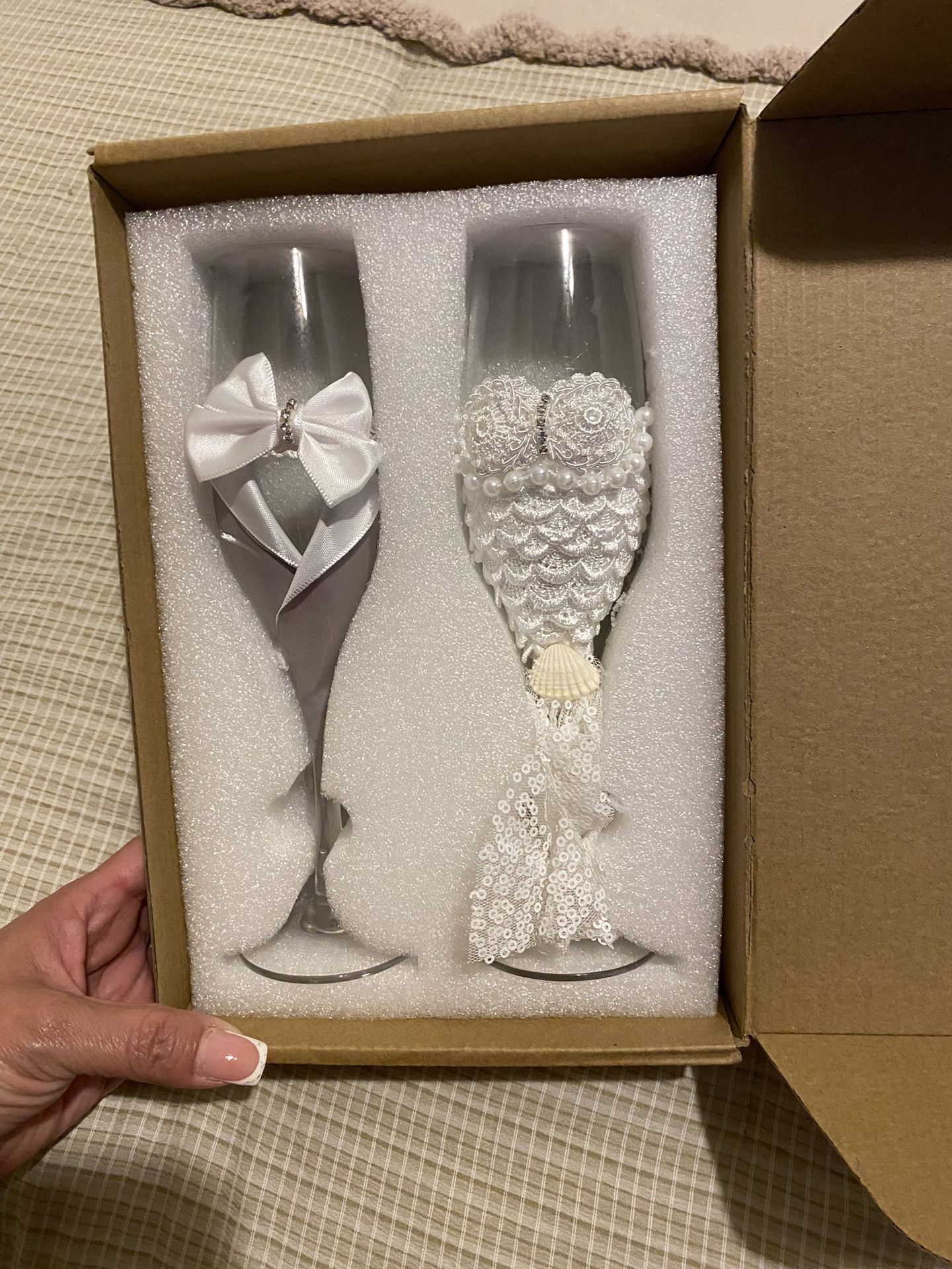 Bride and Groom Wedding Champagne Glasses 