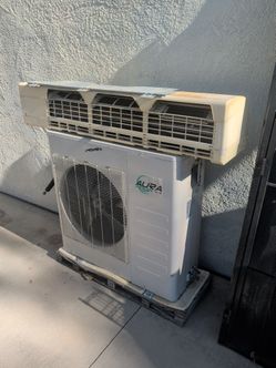 Split ductless air conditioner 3600 BTU