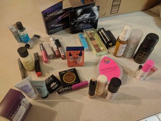 Misc 33 Sephora items (6 of the monthly boxes)