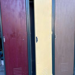 LOCKERS - STORAGE