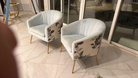 2 accent chair