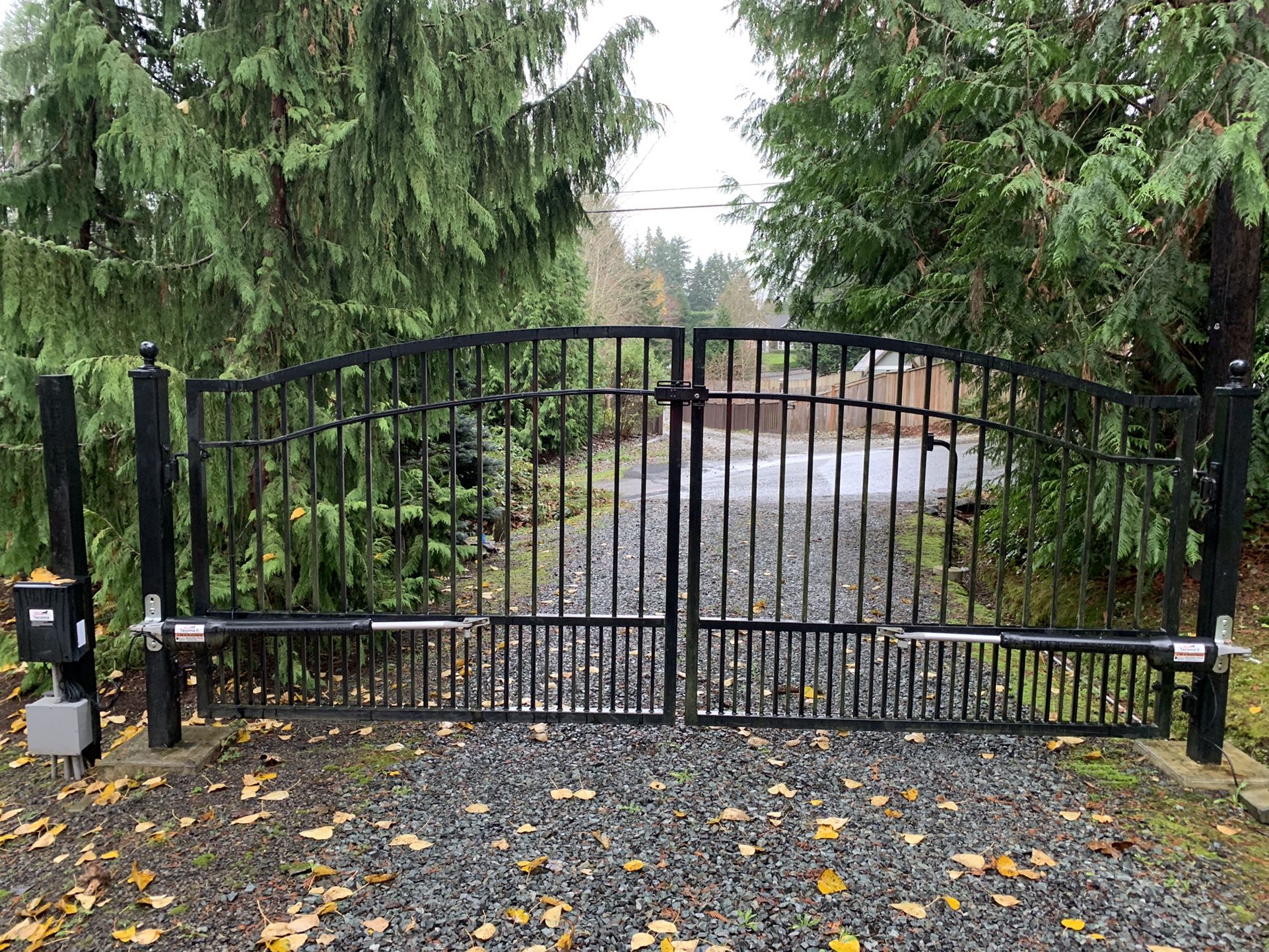 14’ Elect Dual Driveway Gate