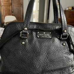 Kate Spade Black Cow Leather Handbag / Cross Body Detachable Strap In Excellent Condition Measurements: Bottom 14.50” Top 13.5”High 11.50” Handles 15”