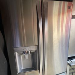 Refrigerator Kenmore 