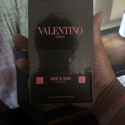 Uomo Born In Roma Intense Eau De Parfum