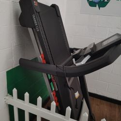 Proform Treadmill Available NOW $250 Cash 