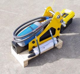 ABOSS Mini Excavator Hydraulic Concrete Breaker / Hammer Attachment, Fits Mini Excavators, Unused