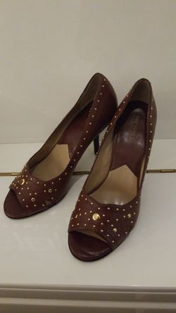 MICHAEL KORS Peep Toe brown leather high heels with gold metal studs., Size 10