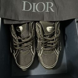 Dior B30 